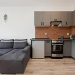 Nadbrzezna 250 M Do Plazy By Renters Lägenhet
