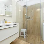 Lägenhet Nadbrzezna 250 M Do Plazy By Renters *