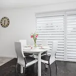 Nadbrzezna 250 M Do Plazy By Renters Lägenhet *