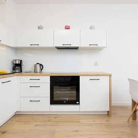 Apartment Nadbrzezna 250 M Do Plazy By Renters Gąski