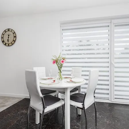 Nadbrzezna 250 M Do Plazy By Renters Apartment *
